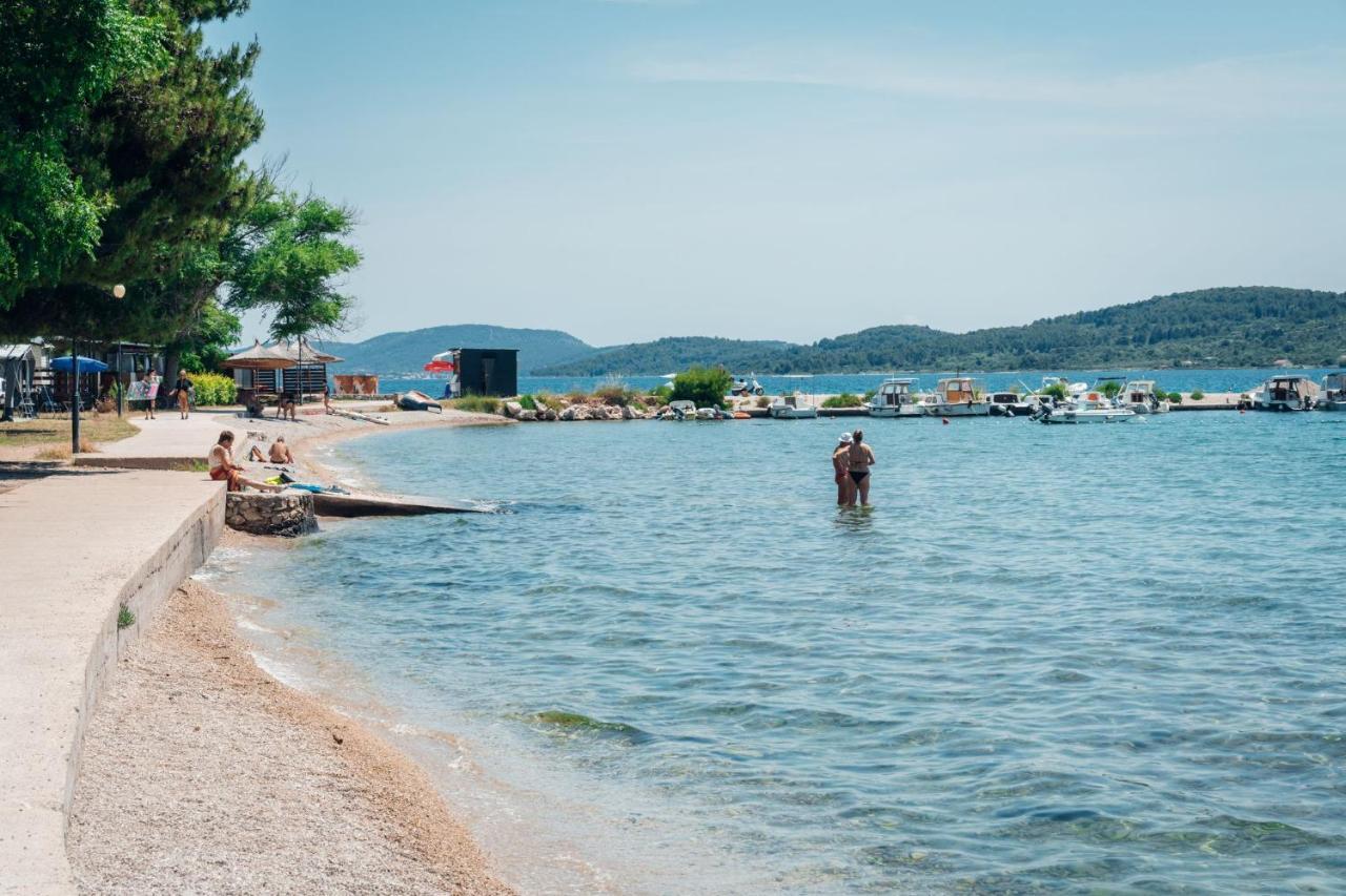 Готель Croatia Camp Premium Водице Екстер'єр фото